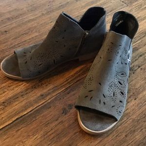 Ankle open toe booties